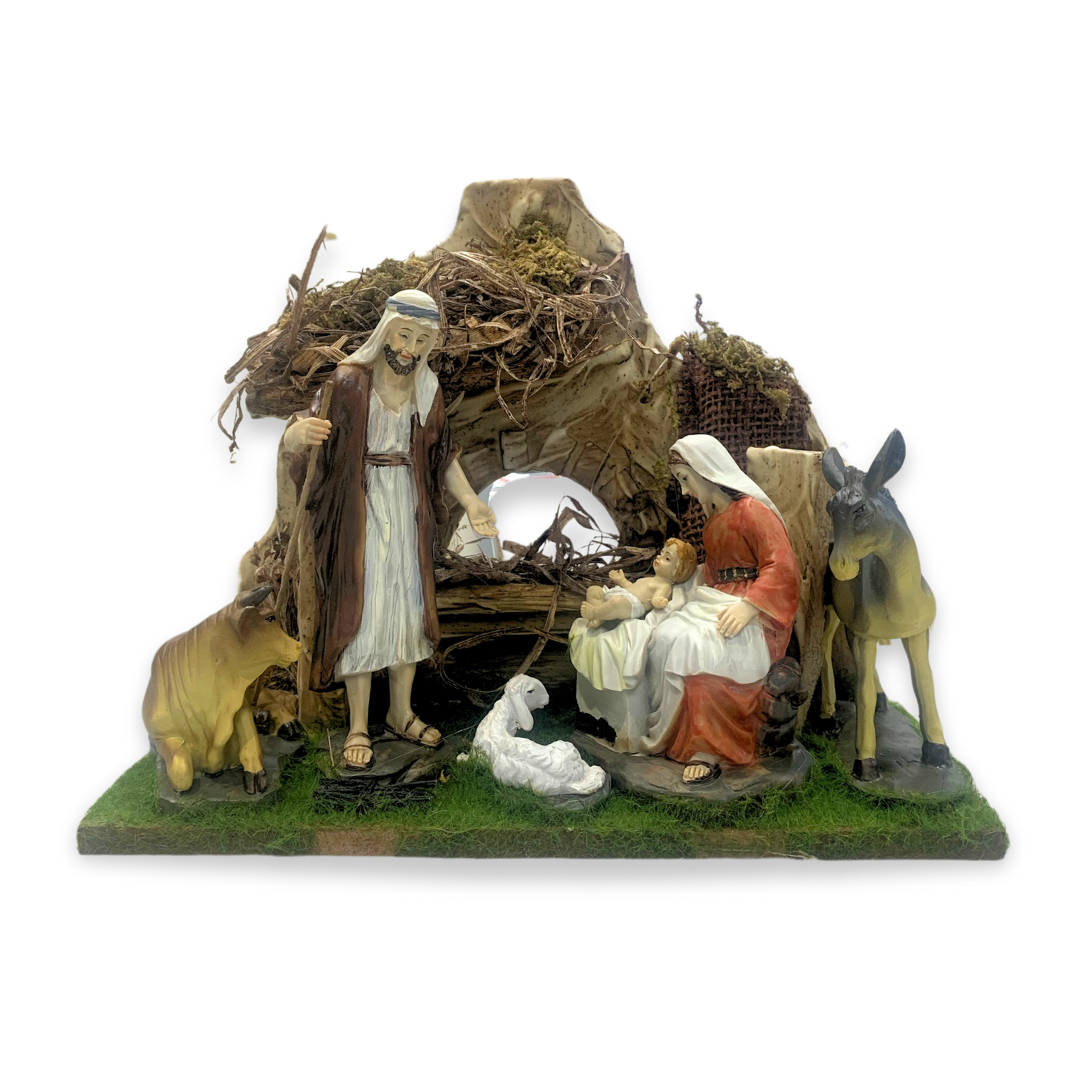 Nativity scene with figures 8”