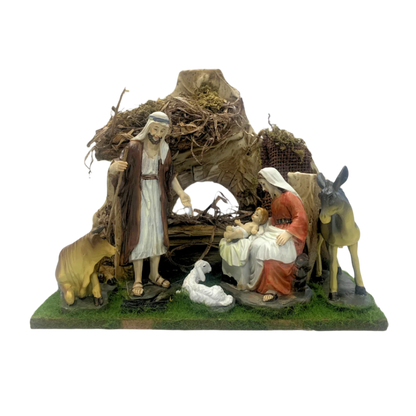 Nativity scene with figures 8”