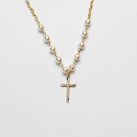 Necklace with pearl beads and cross